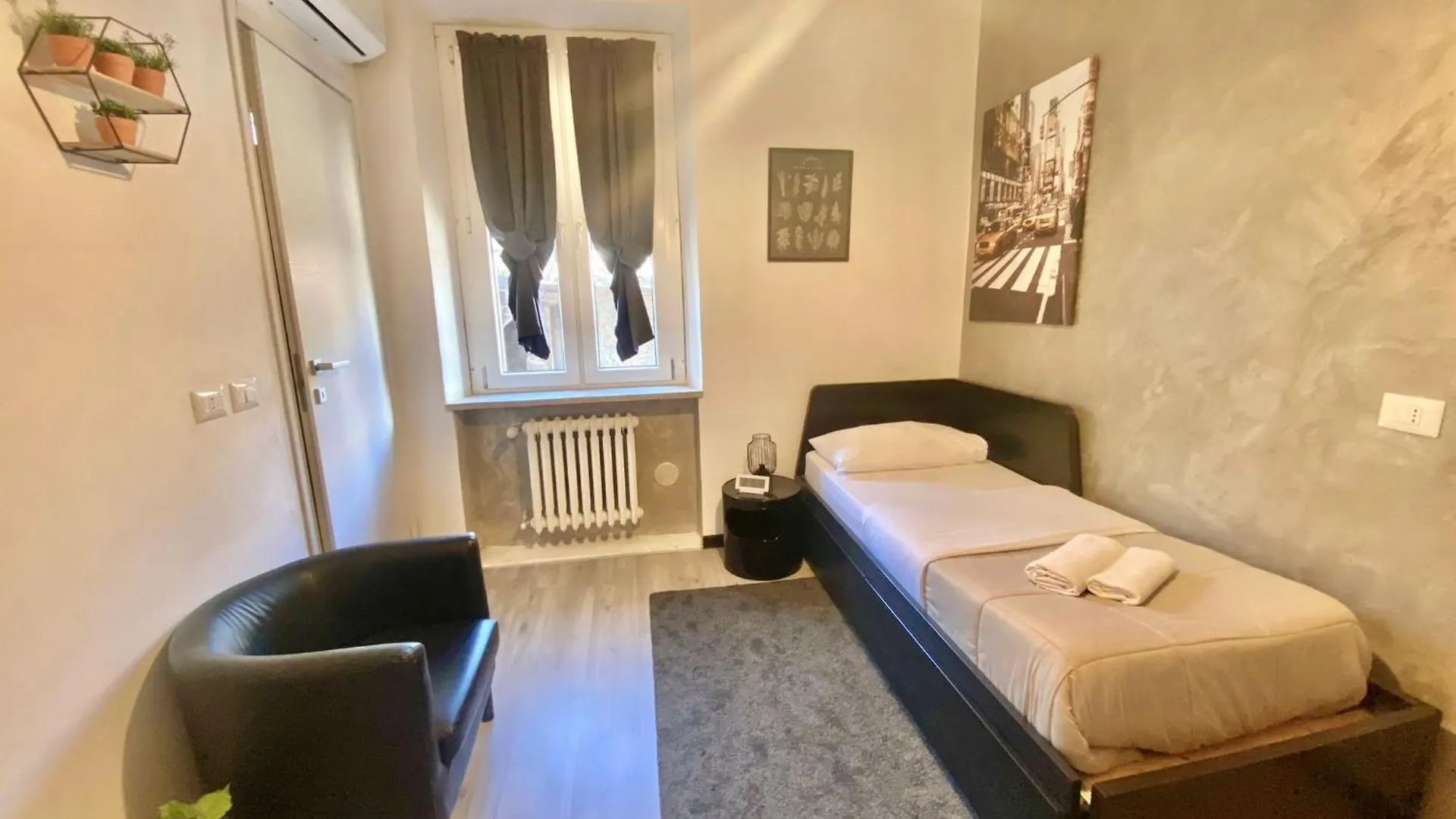 Maison Sarraj Parma 0*,  Italia