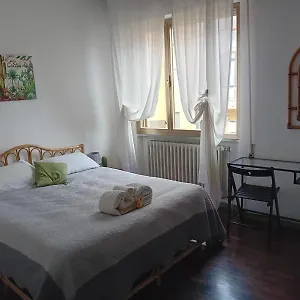 Florinda Couette-café Viareggio